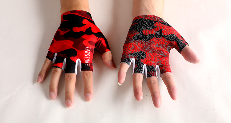 custom printed cycling gloves